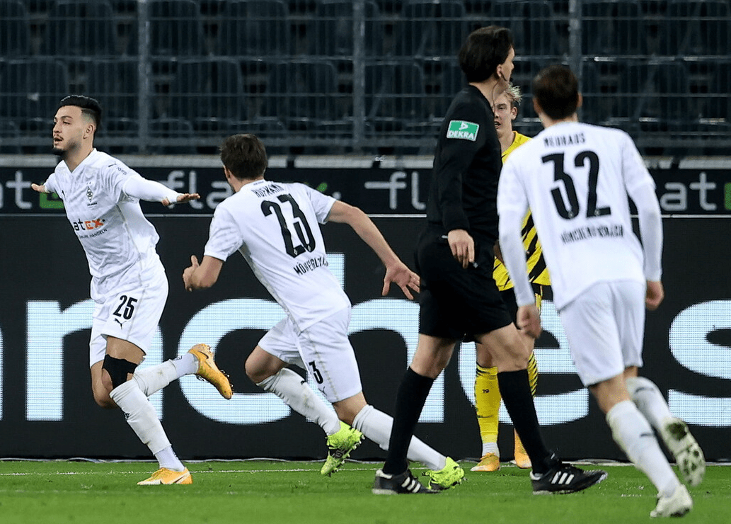 包含比利时双核破门，斯洛伐克遭遇四连败的词条